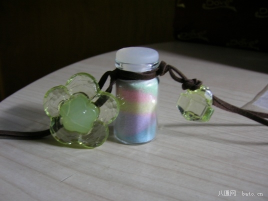 教大家做漂亮的七彩<em>流沙</em>瓶(有<em>照片</em>) - 八通杂谈